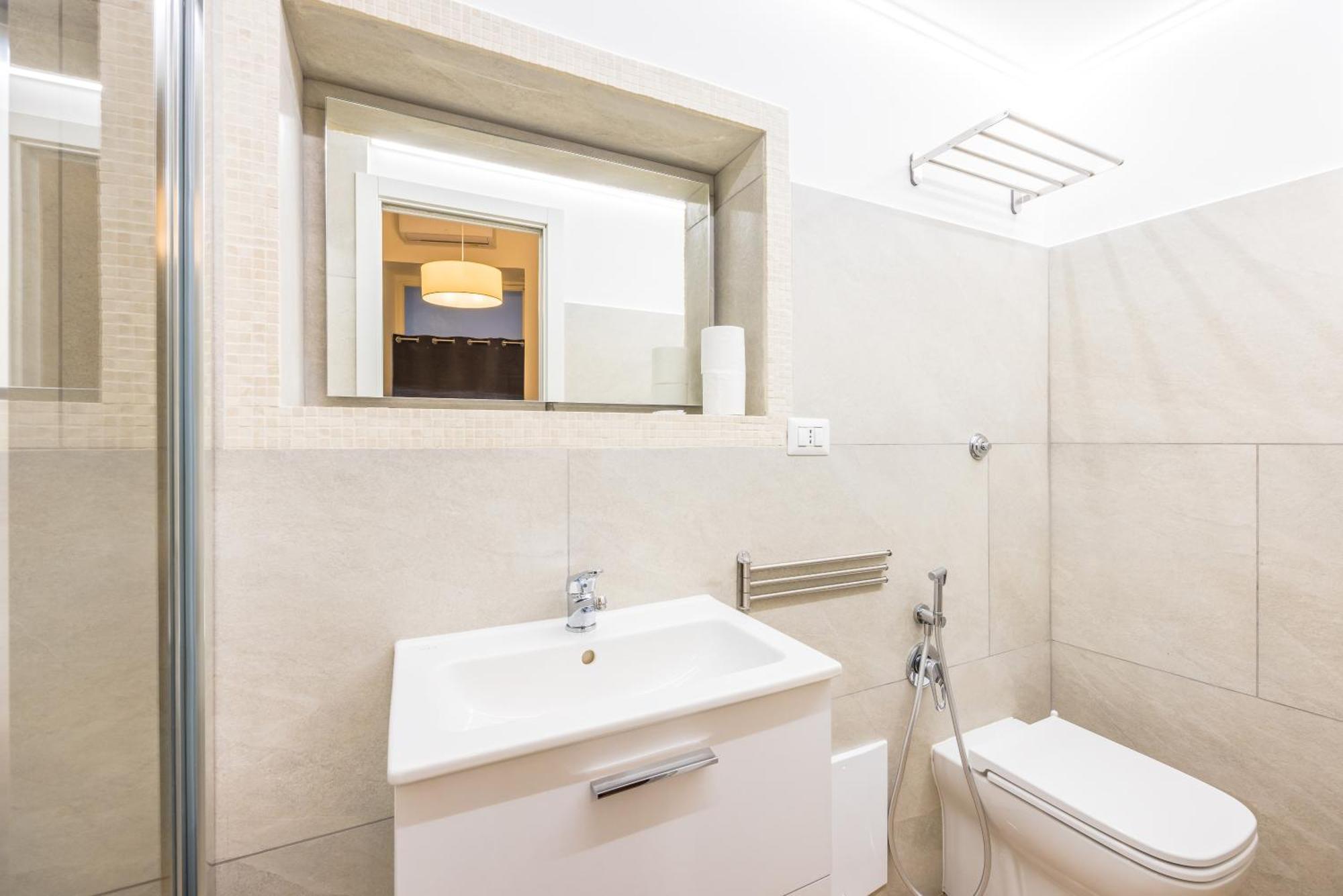 Lioy 25 By Napoliapartments Exteriör bild
