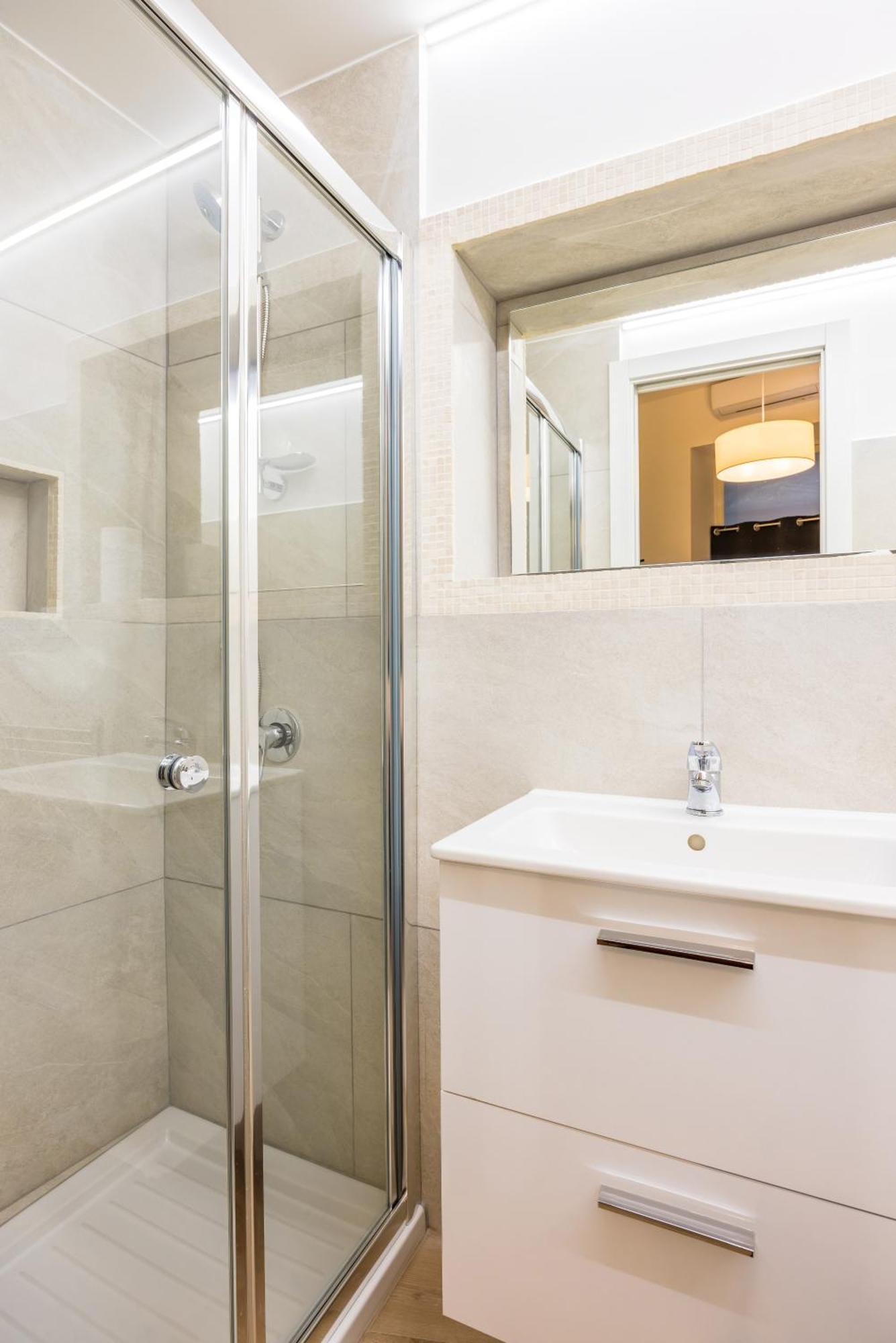 Lioy 25 By Napoliapartments Exteriör bild